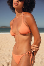 Load image into Gallery viewer, Image 10: Rio De Sol Top Top Sand-Argila Tri-Aya