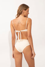 Load image into Gallery viewer, Model Back: Rio De Sol Top Top Malibu-Natural Zaya