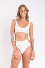 Load image into Gallery viewer, Model Front: Rio De Sol Top Top Malibu-Natural Bliss