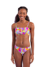 Load image into Gallery viewer, Model Front: Rio De Sol Set Set Dreams Bandeau-Reto Nice-Fio