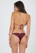 Load image into Gallery viewer, Model Back: Rio De Sol Bottom Bottom Barolo Frufru