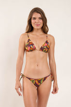Load image into Gallery viewer, Model Front: Rio De Sol Top Top Fiore Lia