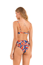 Load image into Gallery viewer, Model Back: Rio De Sol Bottom Bottom Leaves Hotpants
