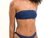 Load and play video in Gallery viewer, Video: Rio De Sol Set Set Navy Bandeau-Reto Nice-Fio