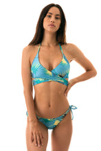 Load image into Gallery viewer, Model Front: Rio De Sol Set Flower Geometric Transp Comfort