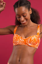 Load image into Gallery viewer, Image 11: Rio De Sol Set Set Trail-Orange Amelia Baobi