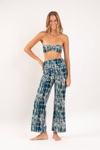 Load image into Gallery viewer, Image 08: Rio De Sol Beach Trousers Azule Murana Pants
