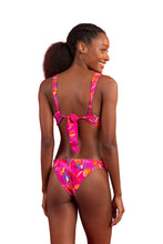 Load image into Gallery viewer, Model Back: Rio De Sol Top Top Flavors Halter-Marina

