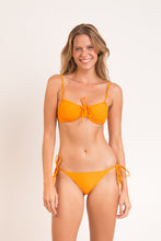 Load image into Gallery viewer, Model Front: Rio De Sol Set Set Dots-Mango Balconet-Tie Ibiza-Comfy
