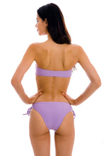 Load image into Gallery viewer, Model Back: Rio De Sol Set Set Uv-Harmonia Bandeau-Reto Madrid
